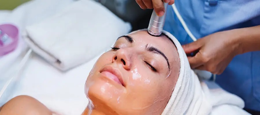 Aks Clinic – Your Destination for Hydra Facial Treatment in Gurgaon